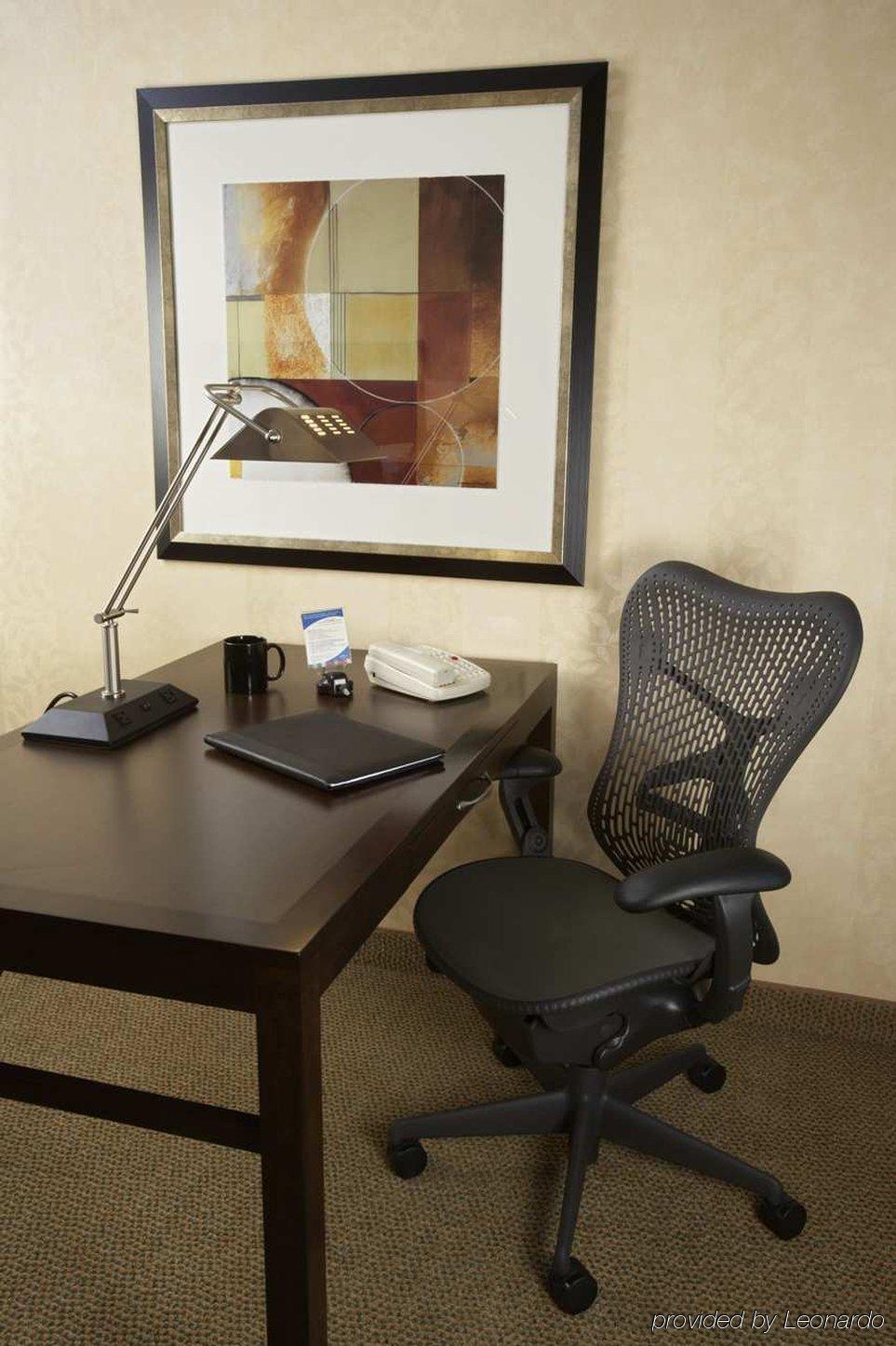 Hilton Garden 3*